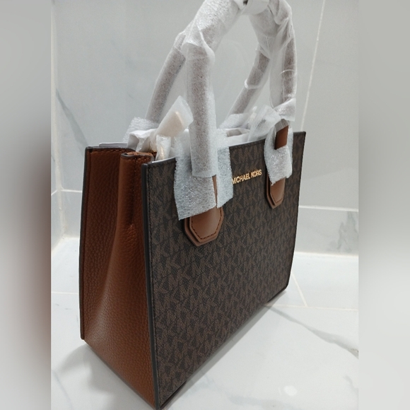 MICHAEL KORS Mercer Medium Logo and Leather Accordion Crossbody Bag Brown NWT - Picture 7 of 16